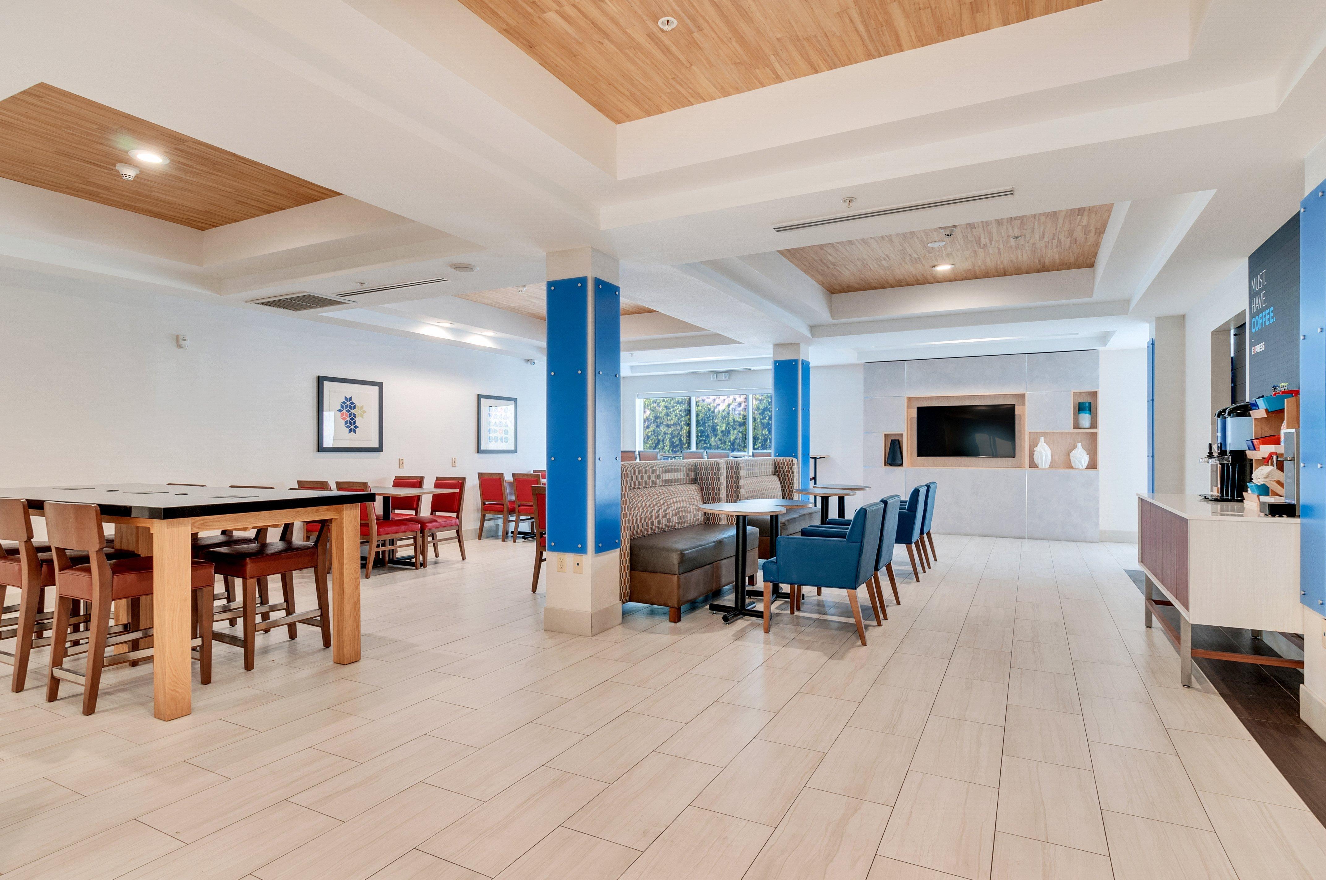 Holiday Inn Express Hotel & Suites Lake Elsinore By Ihg Ngoại thất bức ảnh