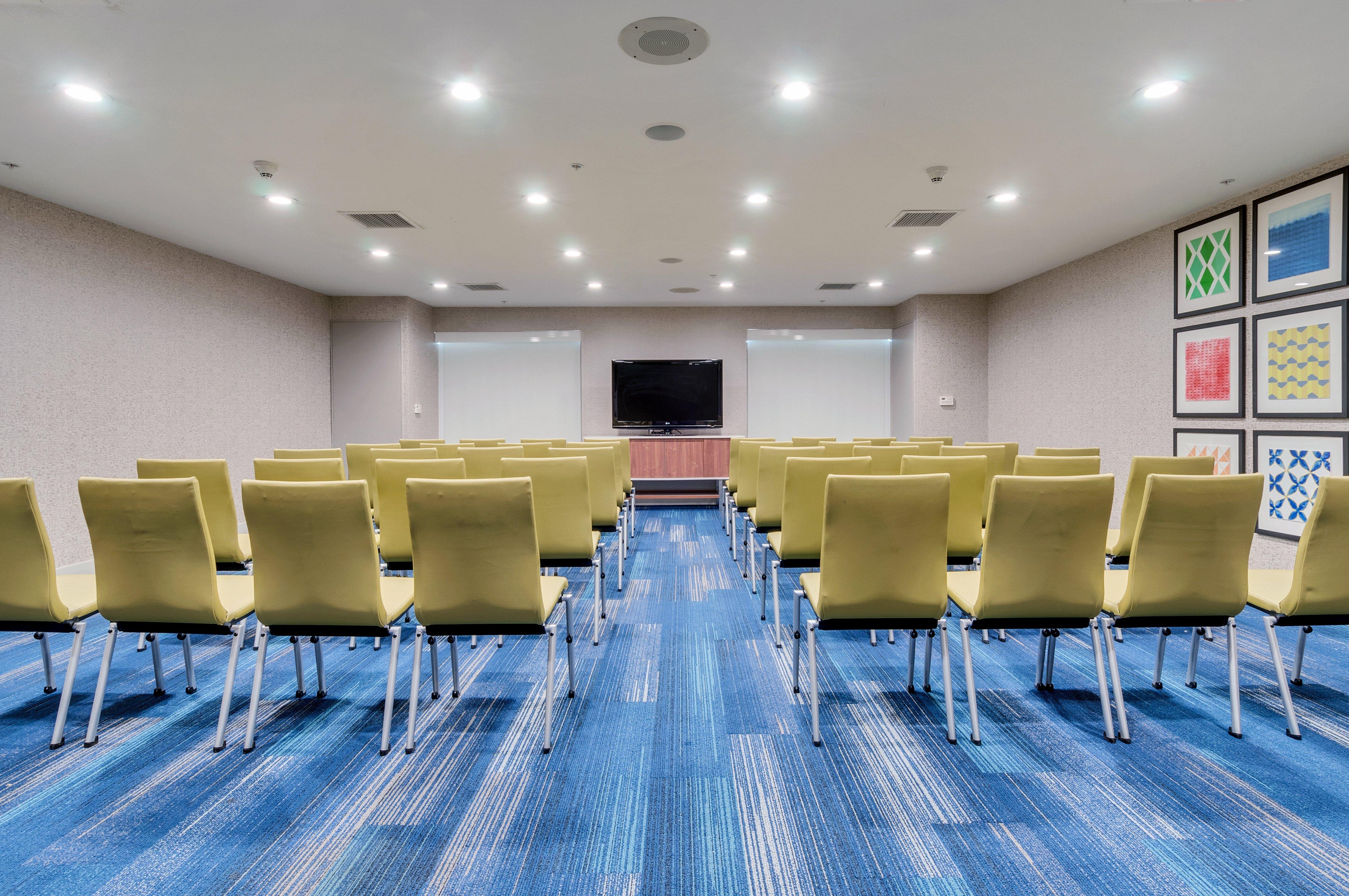 Holiday Inn Express Hotel & Suites Lake Elsinore By Ihg Ngoại thất bức ảnh