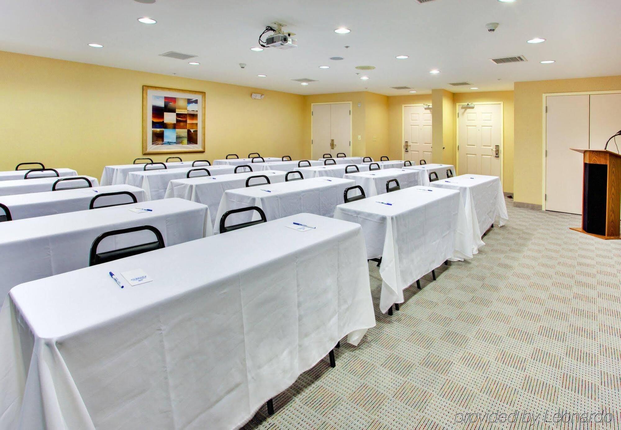 Holiday Inn Express Hotel & Suites Lake Elsinore By Ihg Ngoại thất bức ảnh