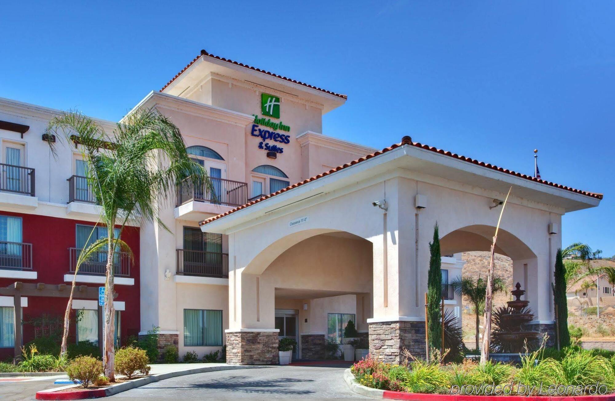 Holiday Inn Express Hotel & Suites Lake Elsinore By Ihg Ngoại thất bức ảnh